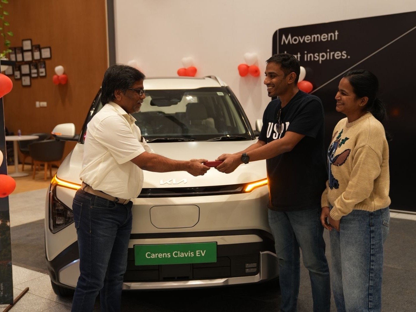 ക്ലാവിസ് ദിനം ആഘോഷ പരിപാടികൾ ഒരുക്കി കിയ ഡീലർഷിപ്പുകൾ